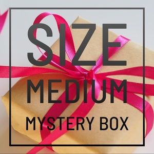 🎀LAST ONE!!📦This box is STUFFED!🎀WOMENS MEDIUM SIZE CLOTHING MYSTERY 📦